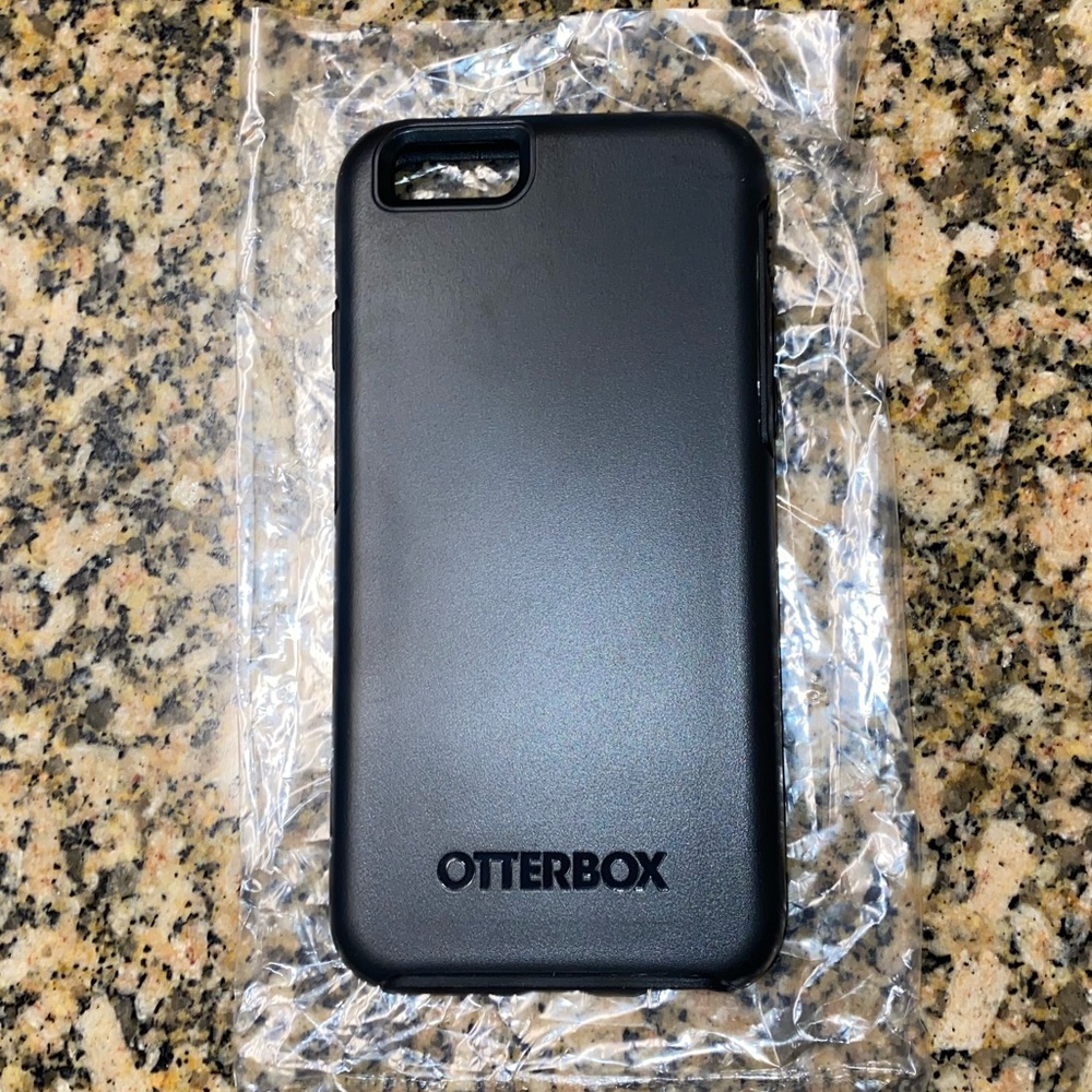 I phone 6 Otterbox Symmetry case